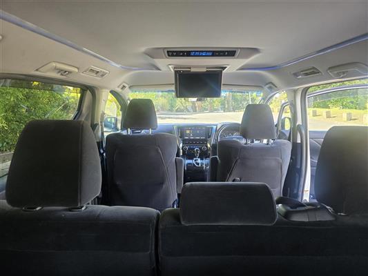 2017 Toyota Vellfire thumbnail