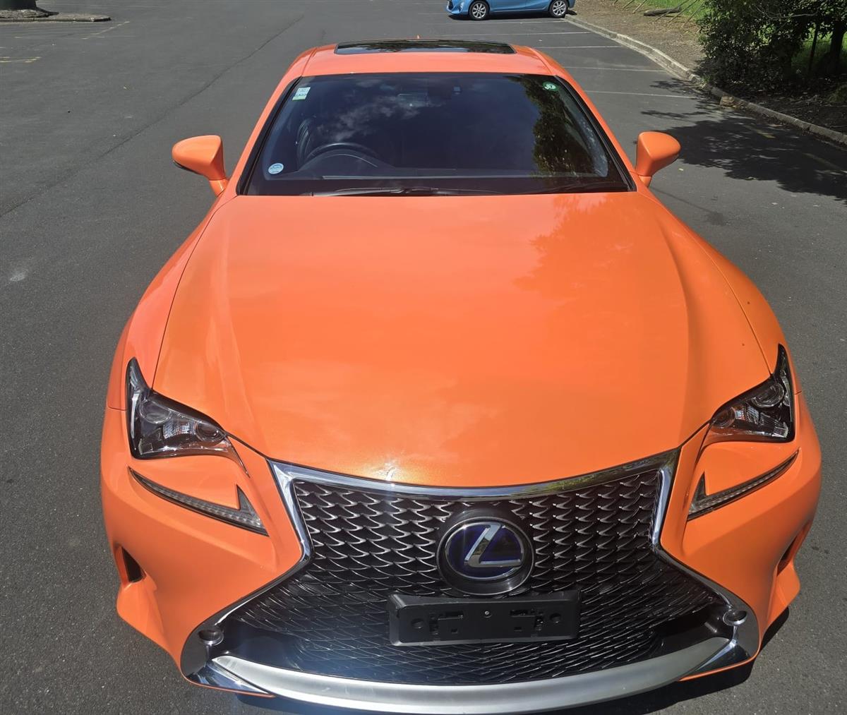 2015 Lexus RC300h thumbnail