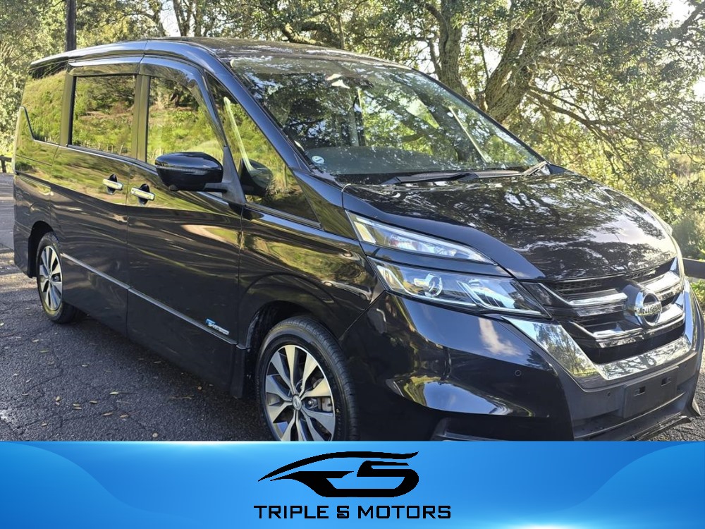 2017 Nissan Serena thumbnail