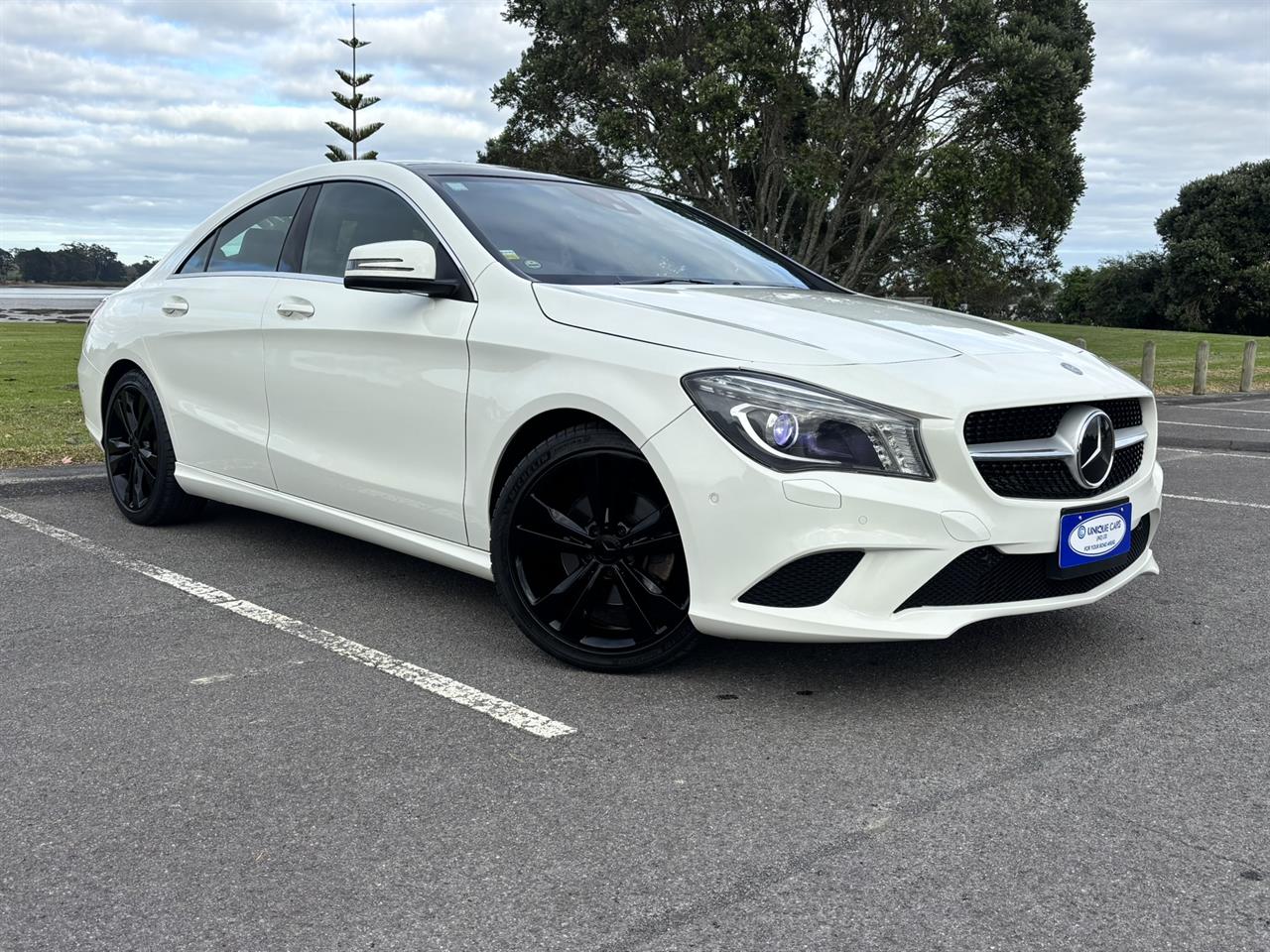 2013 Mercedes-Benz CLA180 thumbnail