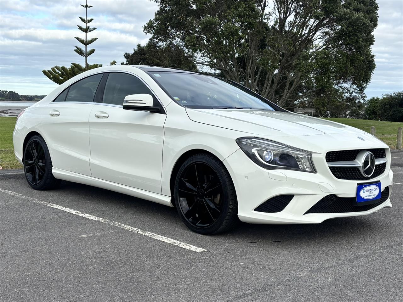 2013 Mercedes-Benz CLA180 thumbnail