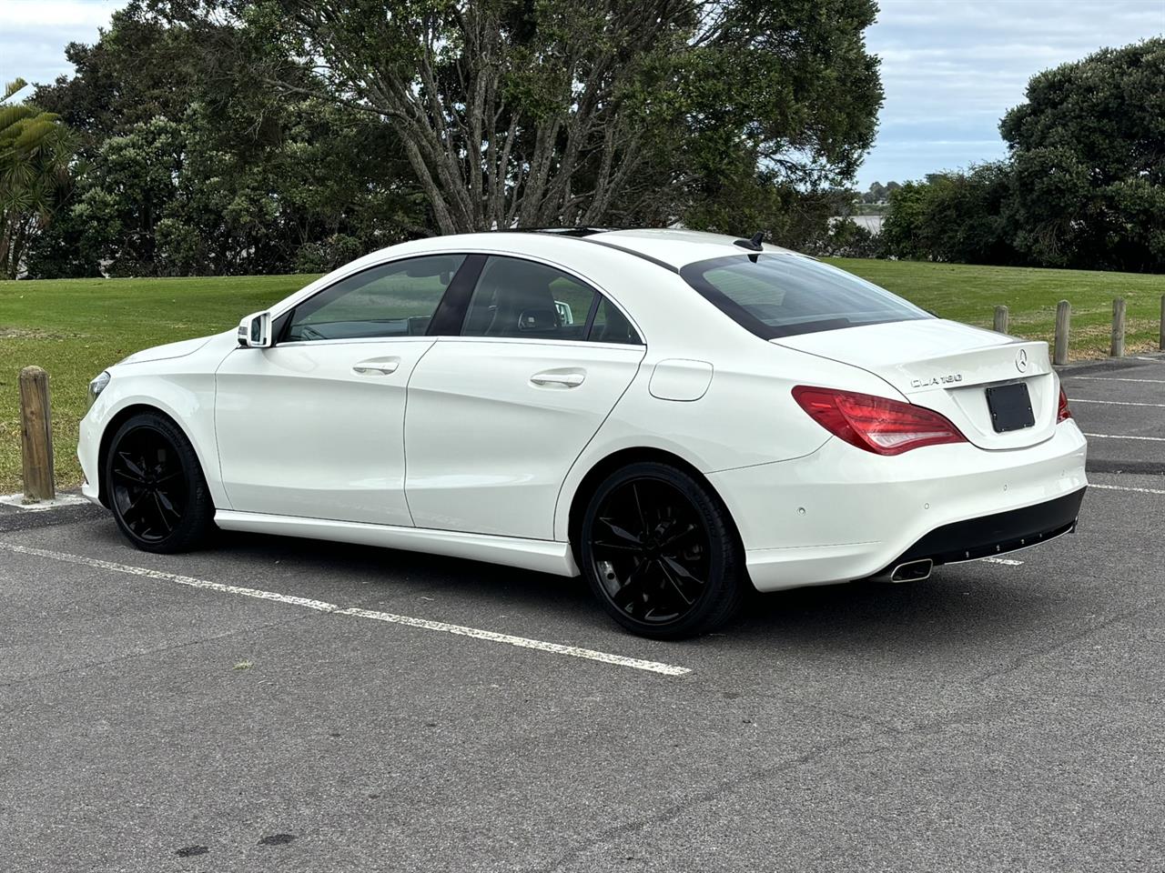 2013 Mercedes-Benz CLA180 thumbnail
