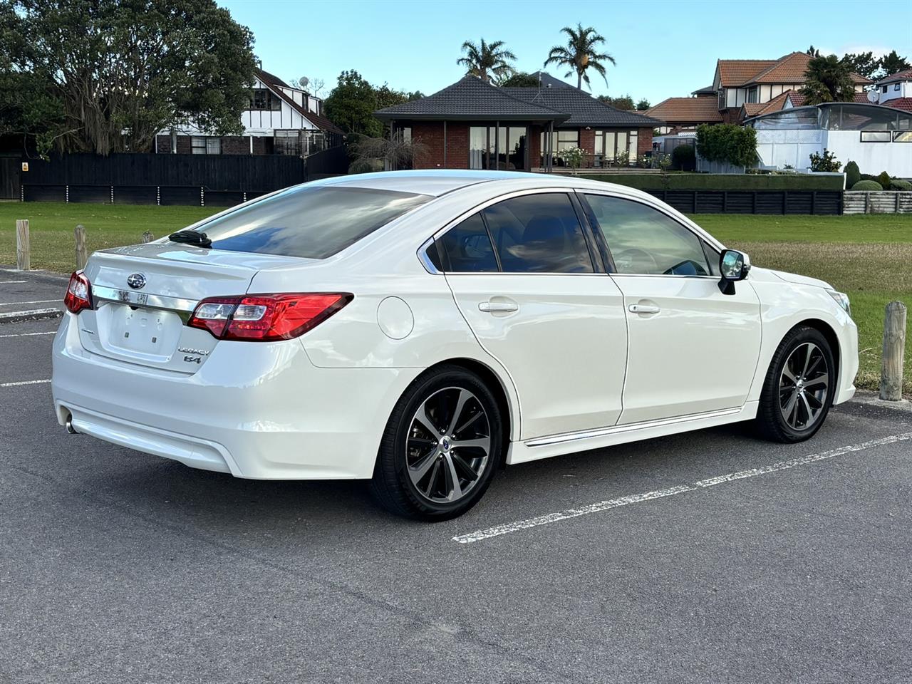 2014 Subaru Legacy thumbnail
