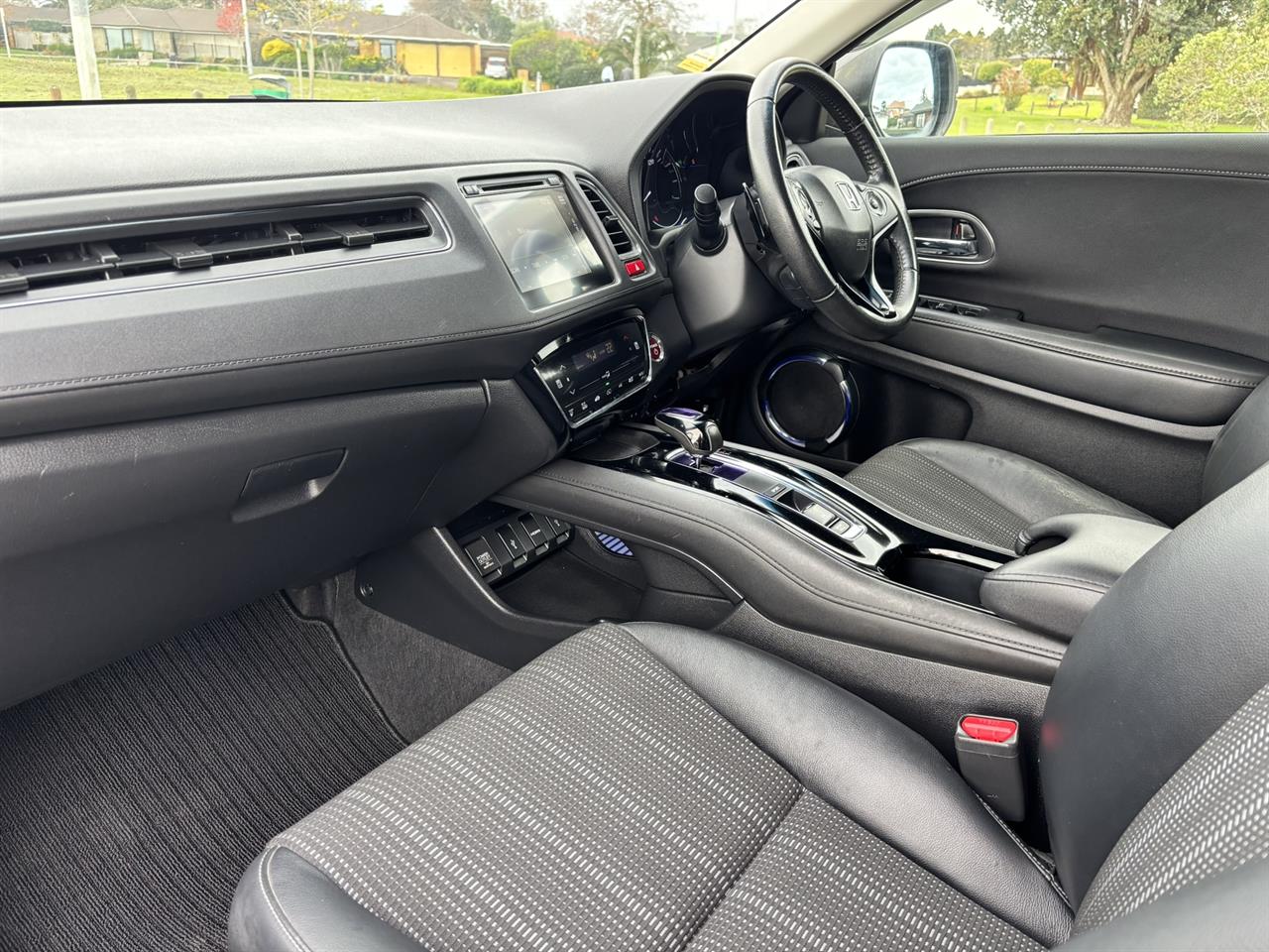 2014 Honda Vezel thumbnail