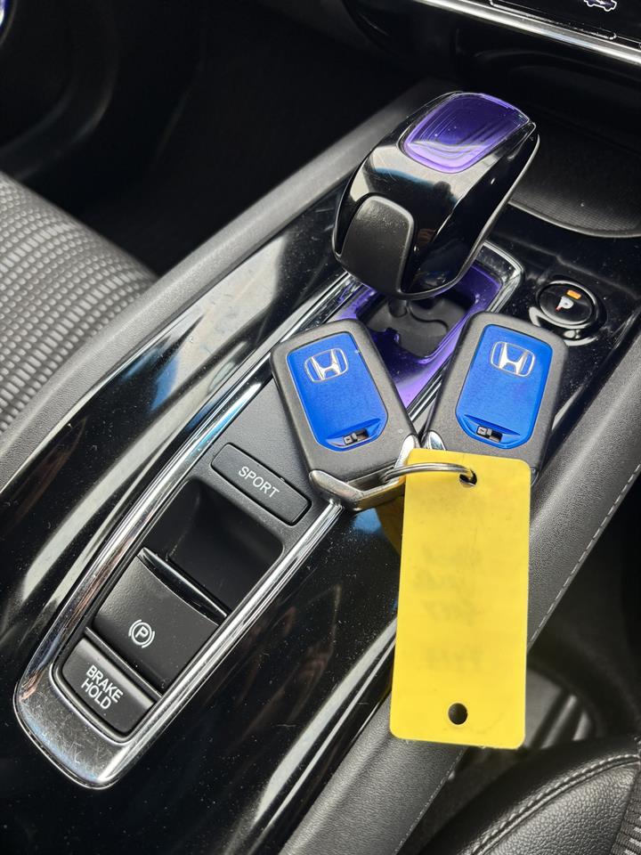 2014 Honda Vezel thumbnail
