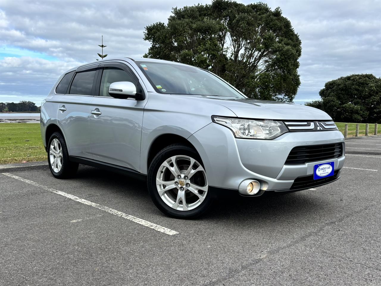 2013 Mitsubishi Outlander thumbnail