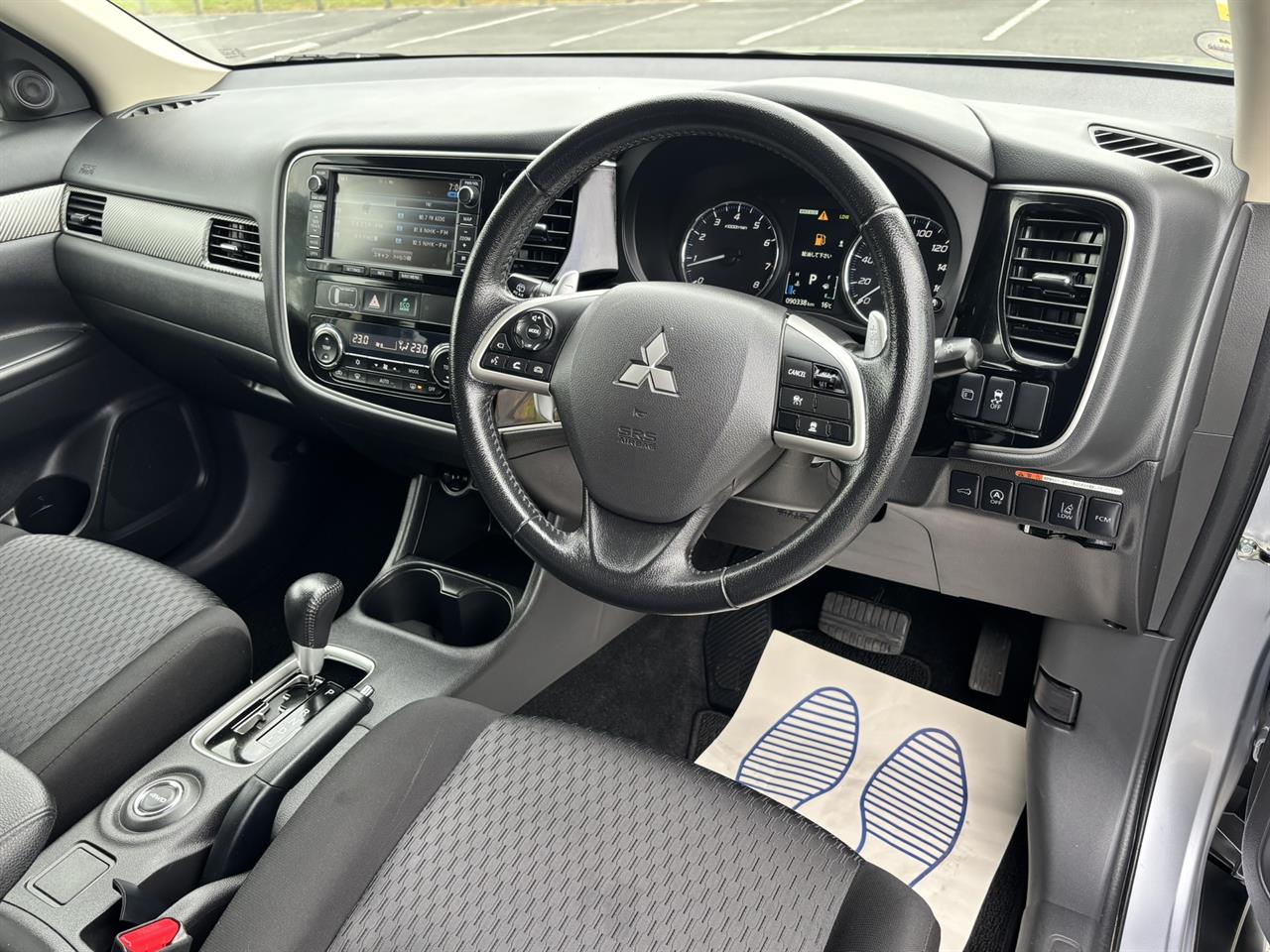 2013 Mitsubishi Outlander thumbnail