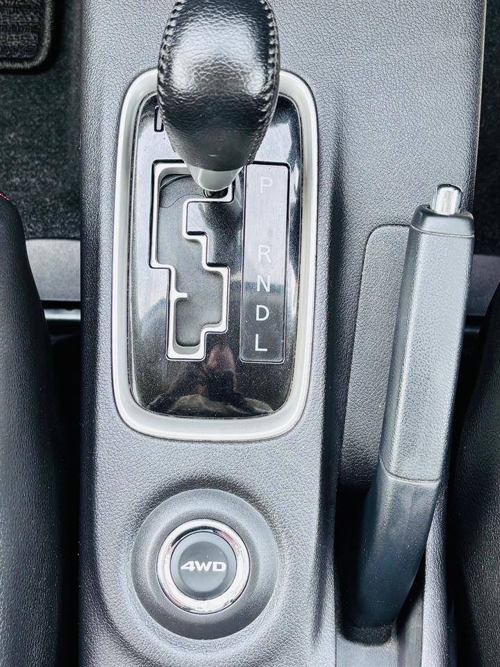 2013 Mitsubishi Outlander thumbnail