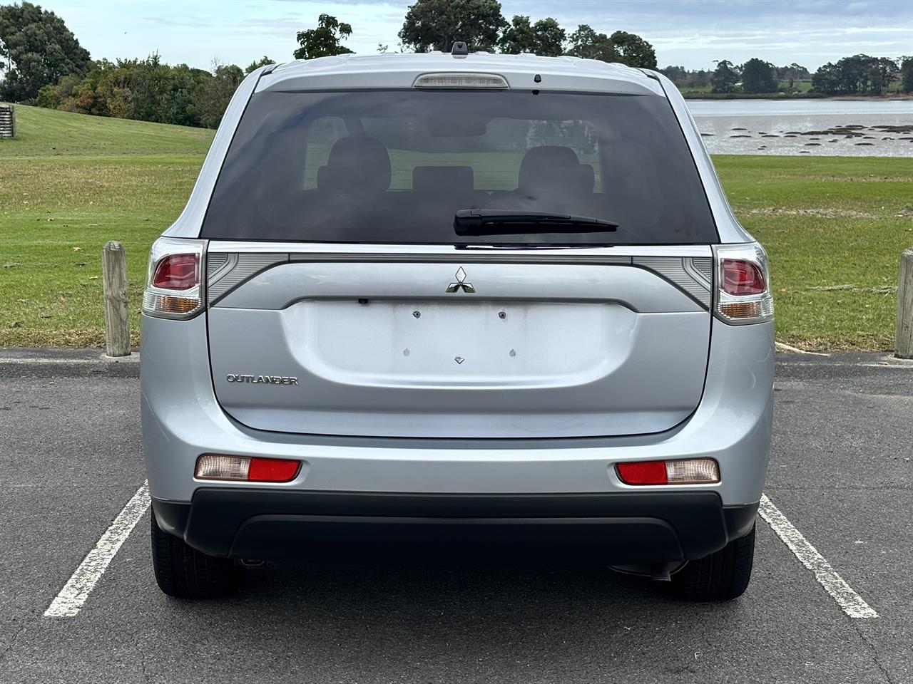 2013 Mitsubishi Outlander thumbnail
