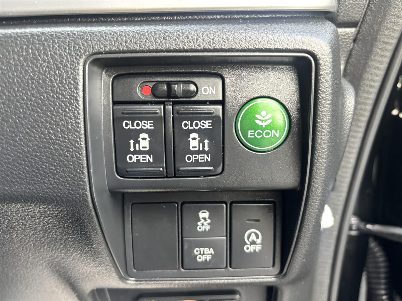 2015 Honda Odyssey thumbnail