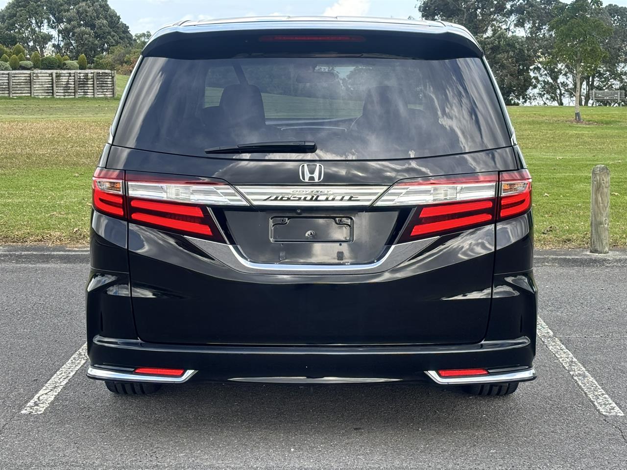 2015 Honda Odyssey thumbnail