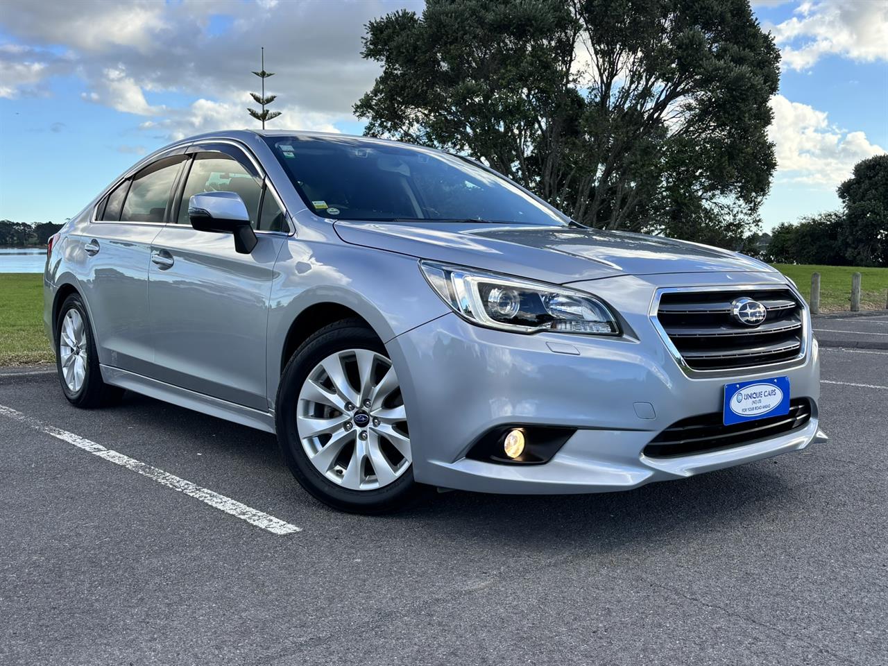 2015 Subaru Legacy thumbnail