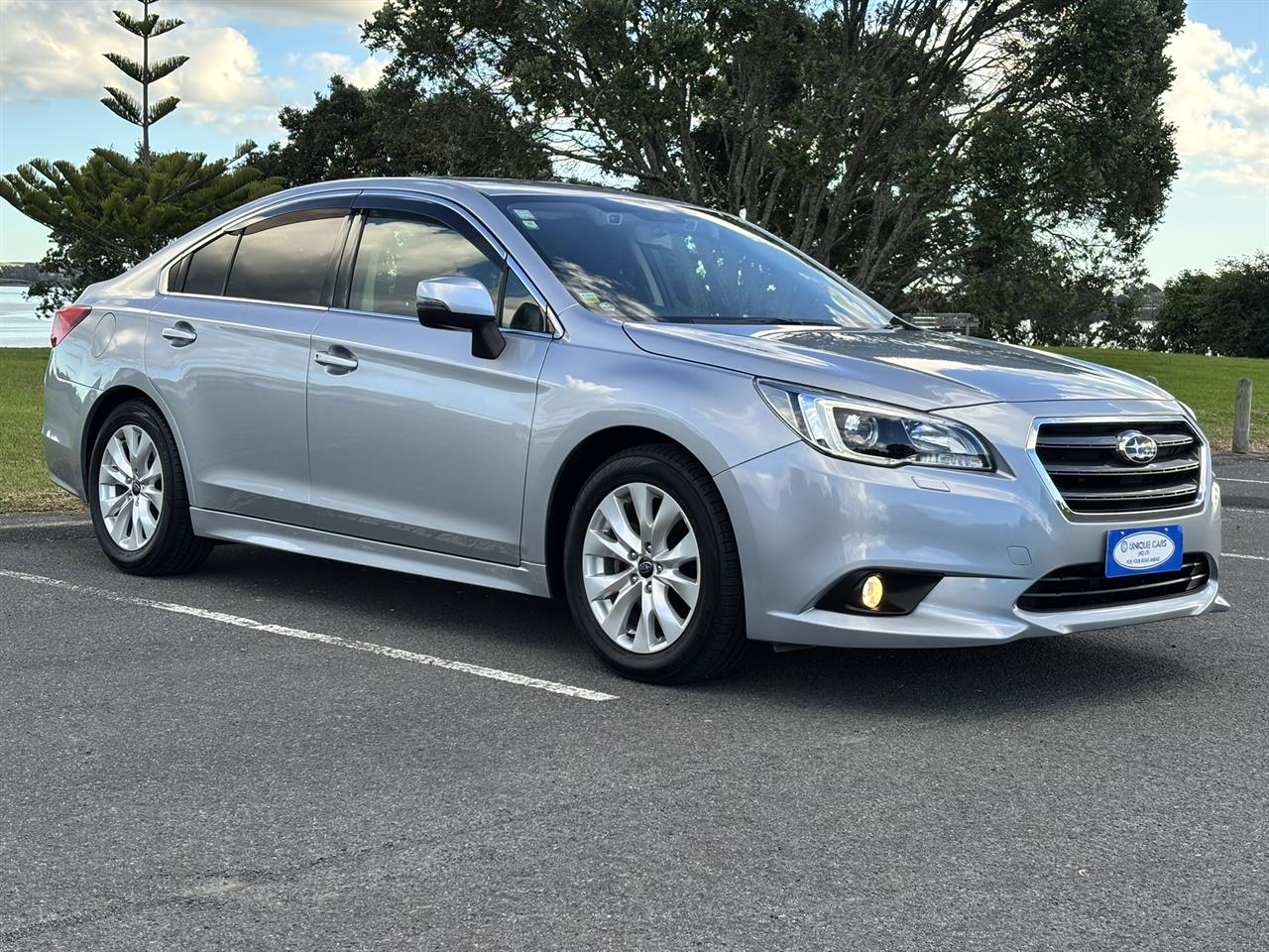 2015 Subaru Legacy thumbnail