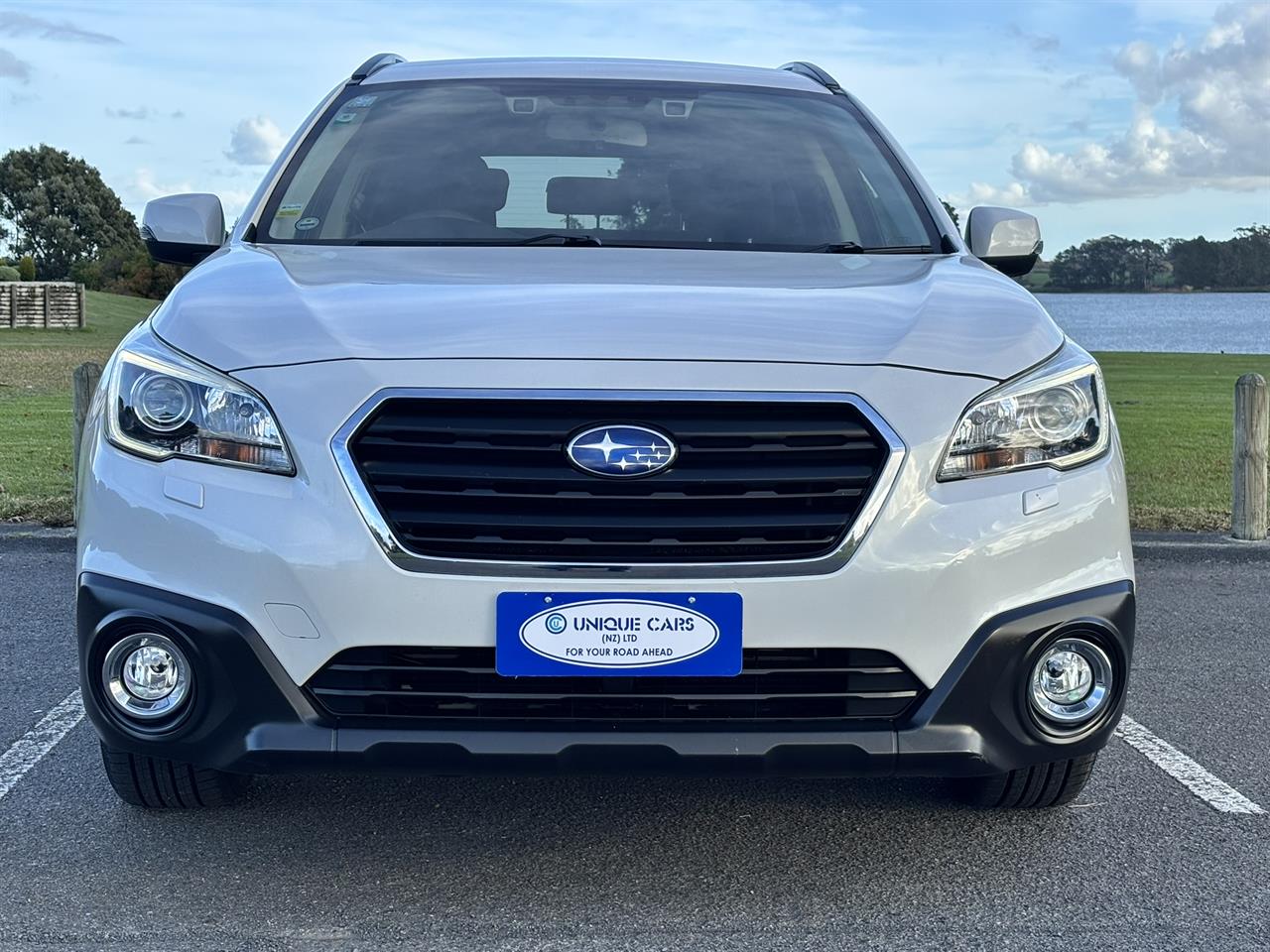 2015 Subaru Outback thumbnail