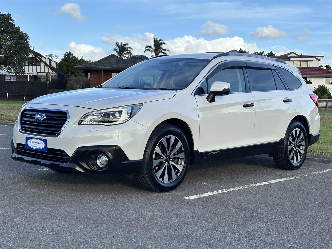 2015 Subaru Outback thumbnail