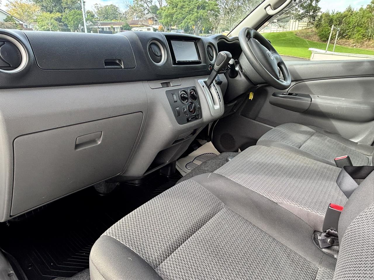 2020 Nissan NV350 thumbnail