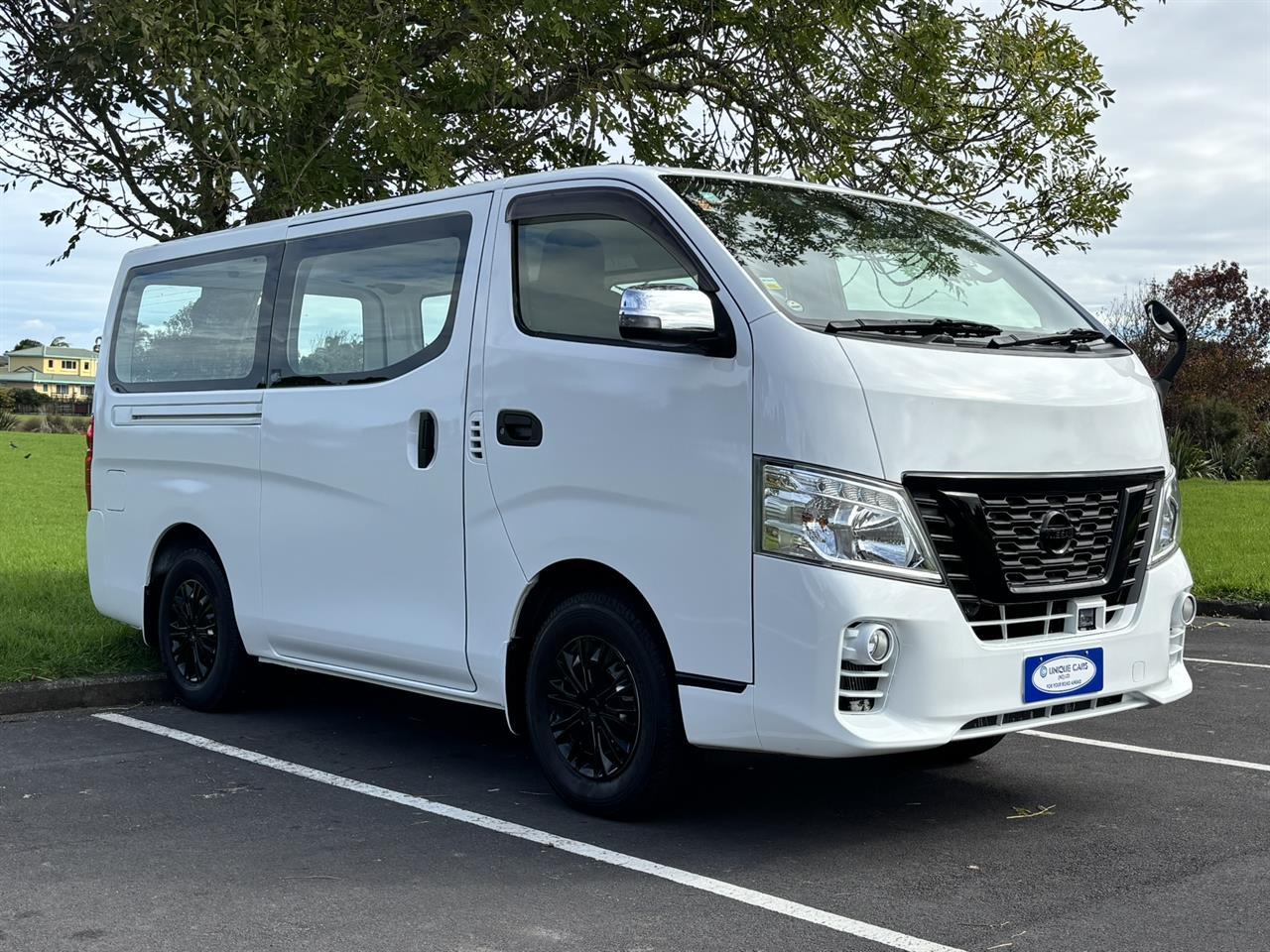 2020 Nissan NV350 thumbnail