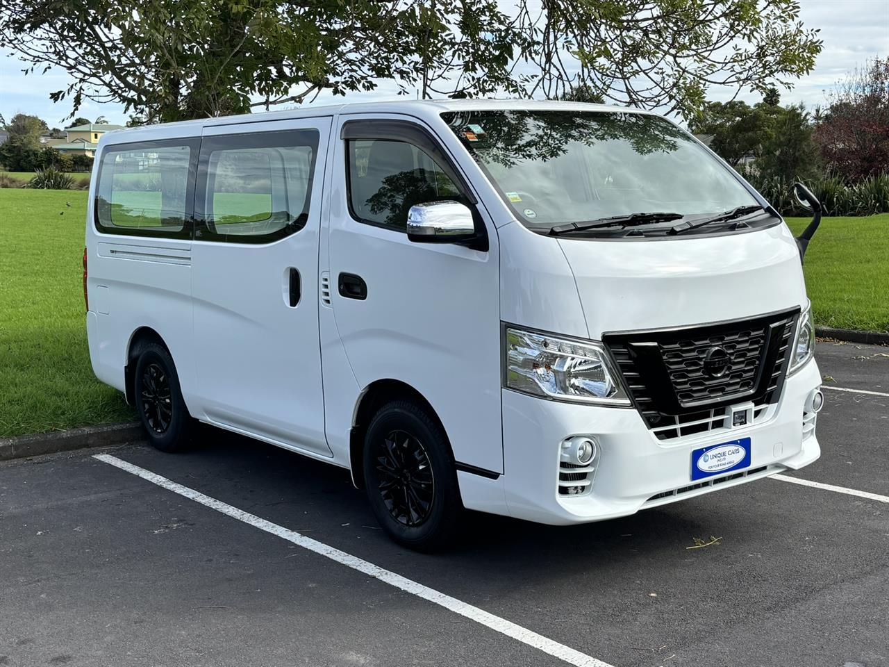 2020 Nissan NV350 thumbnail