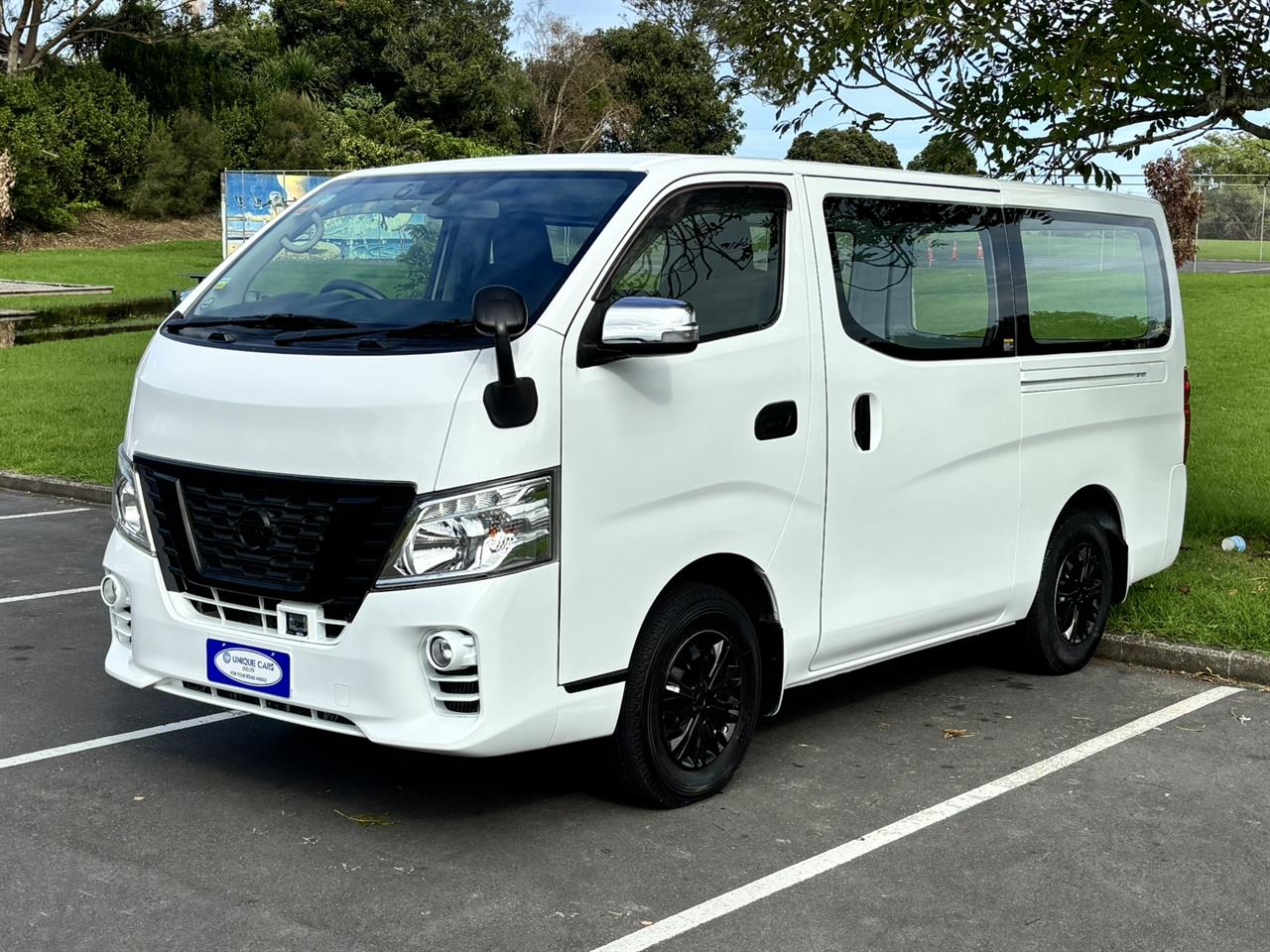 2020 Nissan NV350 thumbnail