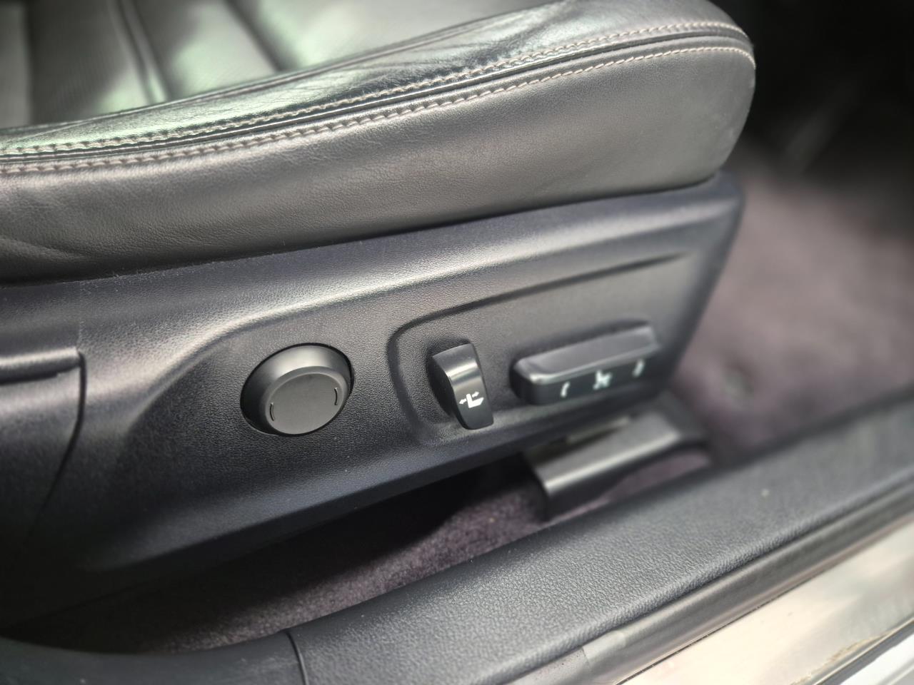 2013 Lexus IS thumbnail