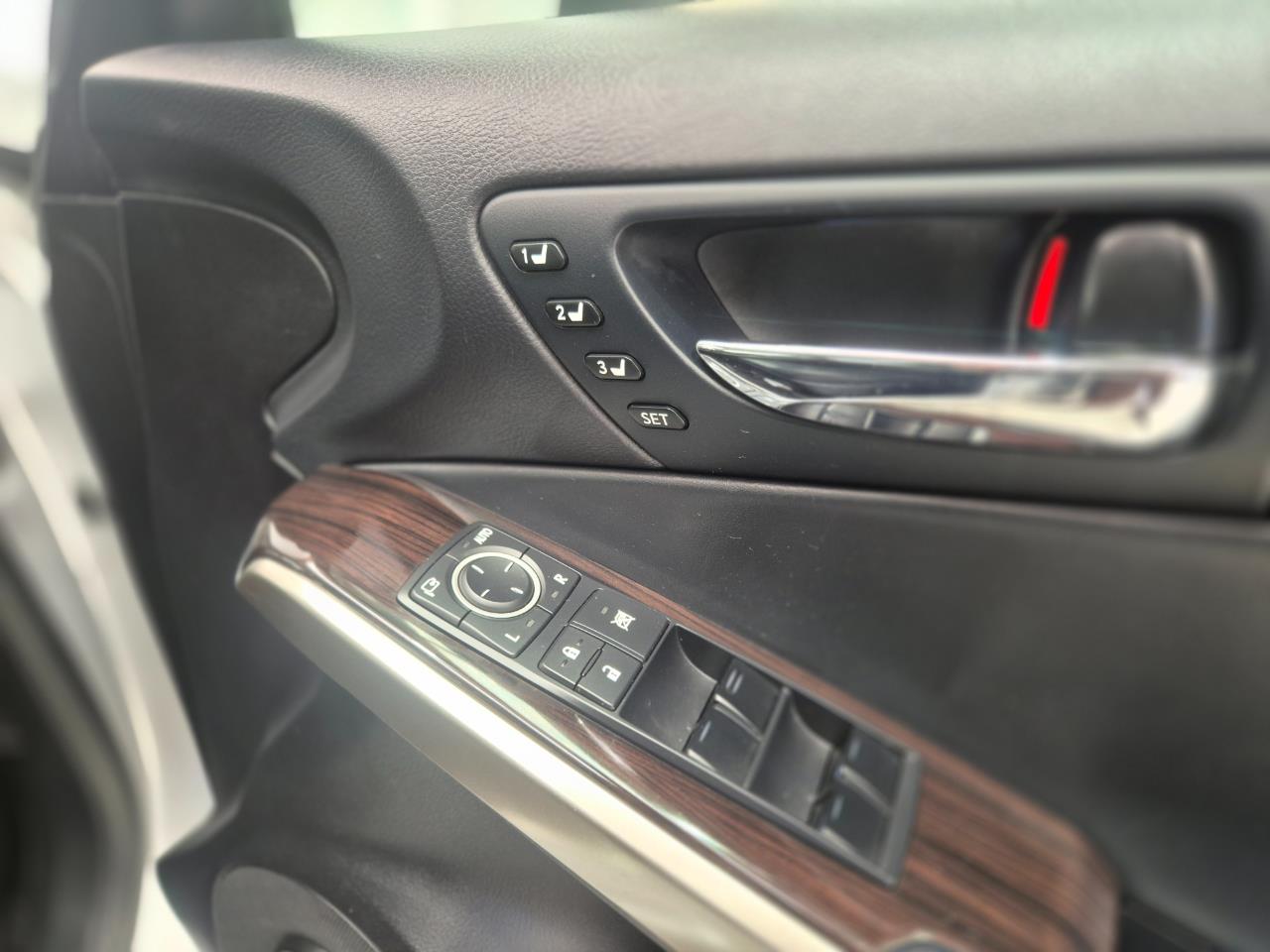 2013 Lexus IS thumbnail