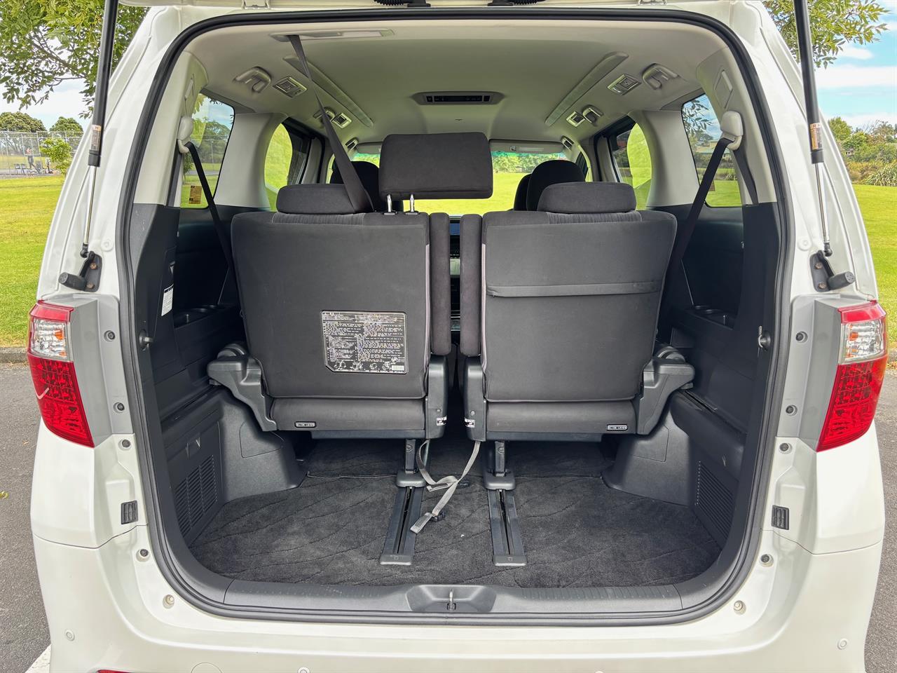 2012 Toyota Alphard thumbnail