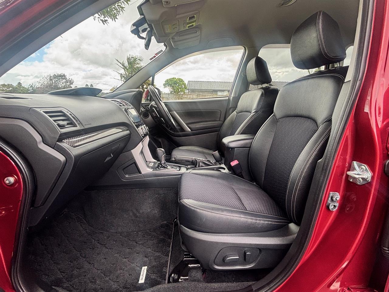 2015 Subaru Forester thumbnail