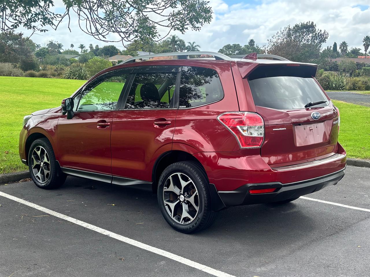 2015 Subaru Forester thumbnail