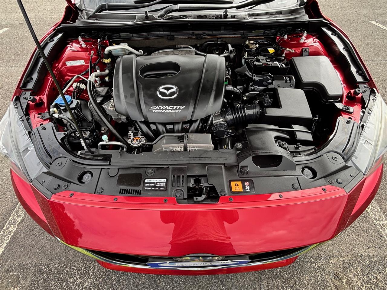 2014 Mazda Axela thumbnail