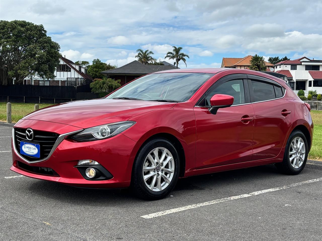 2014 Mazda Axela thumbnail