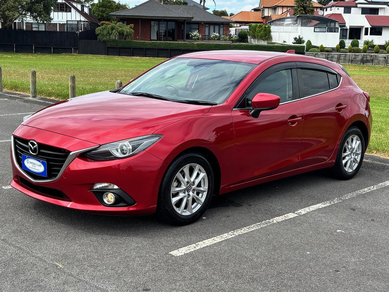 2014 Mazda Axela thumbnail