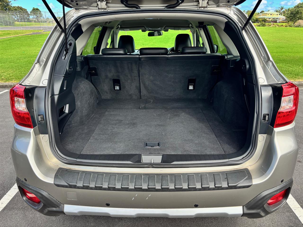 2014 Subaru Outback thumbnail