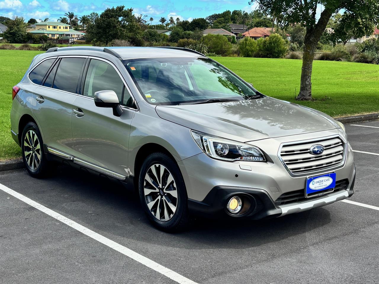 2014 Subaru Outback thumbnail