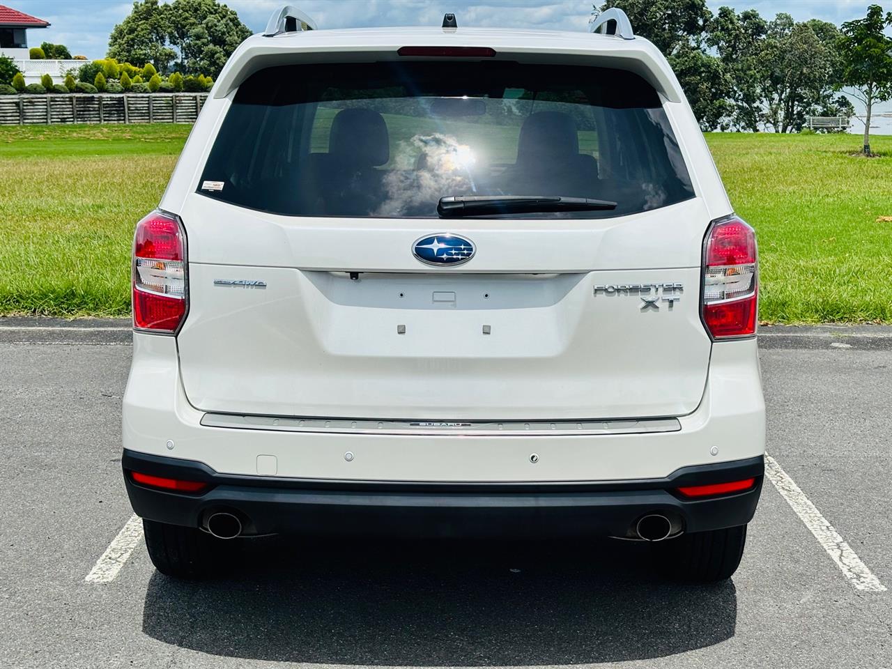 2014 Subaru Forester thumbnail