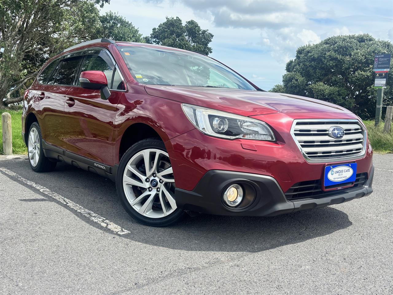 2015 Subaru Outback thumbnail