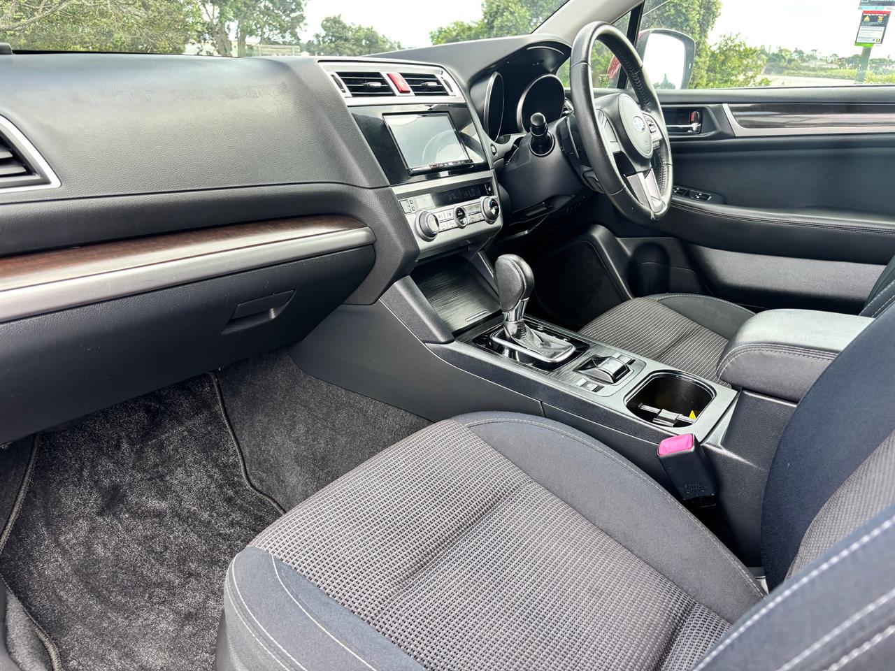 2015 Subaru Outback thumbnail
