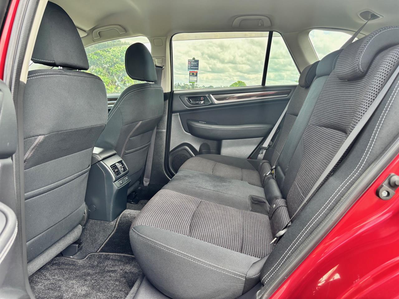 2015 Subaru Outback thumbnail
