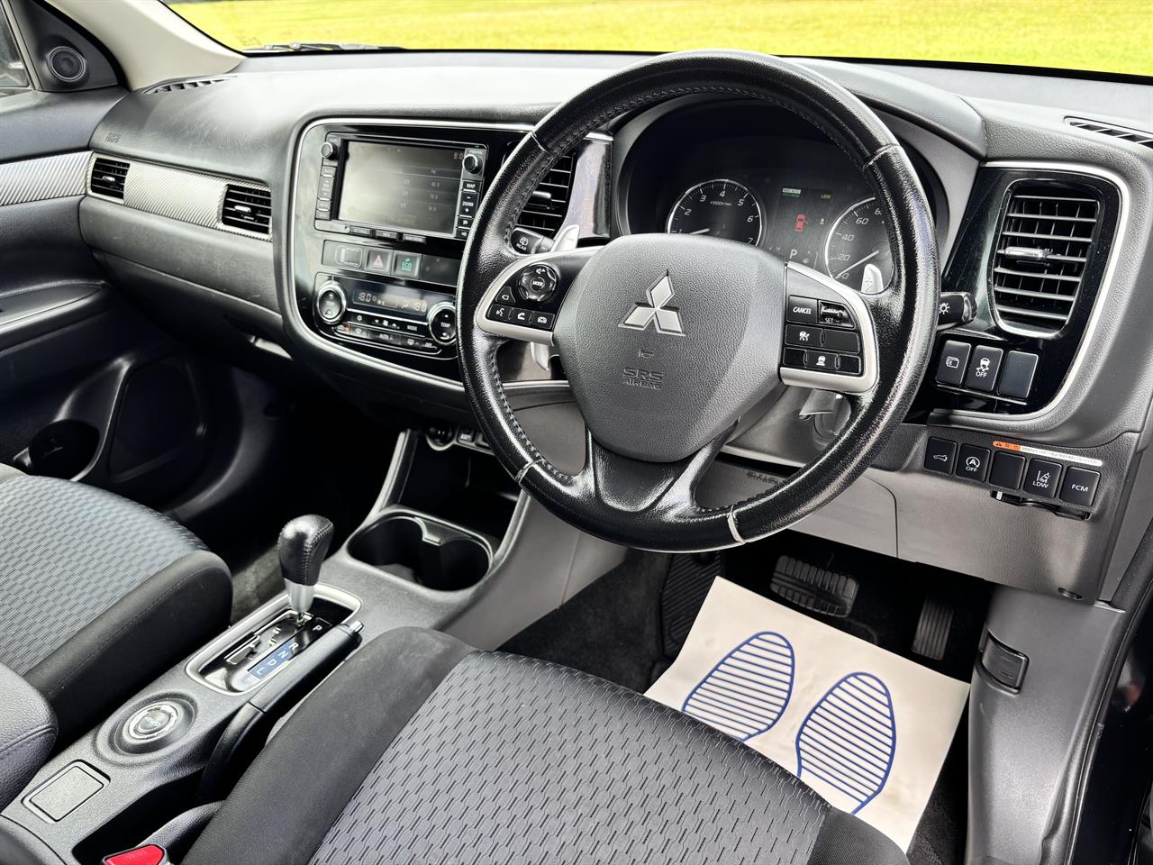 2014 Mitsubishi Outlander thumbnail