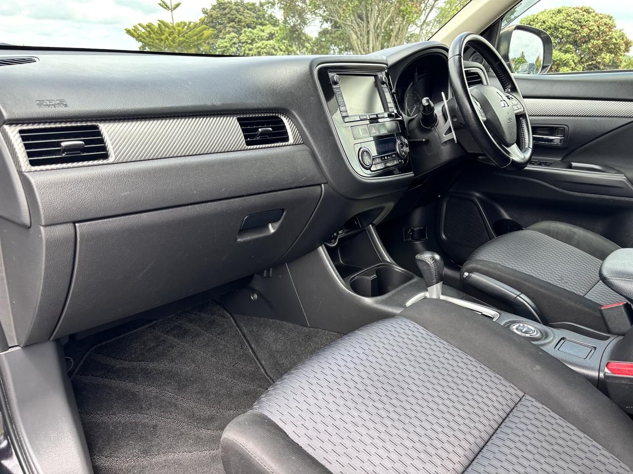 2014 Mitsubishi Outlander thumbnail