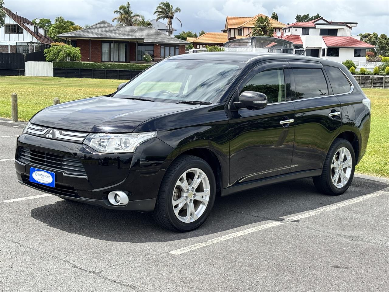 2014 Mitsubishi Outlander thumbnail