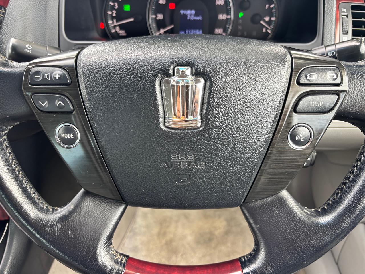 2008 Toyota Crown thumbnail