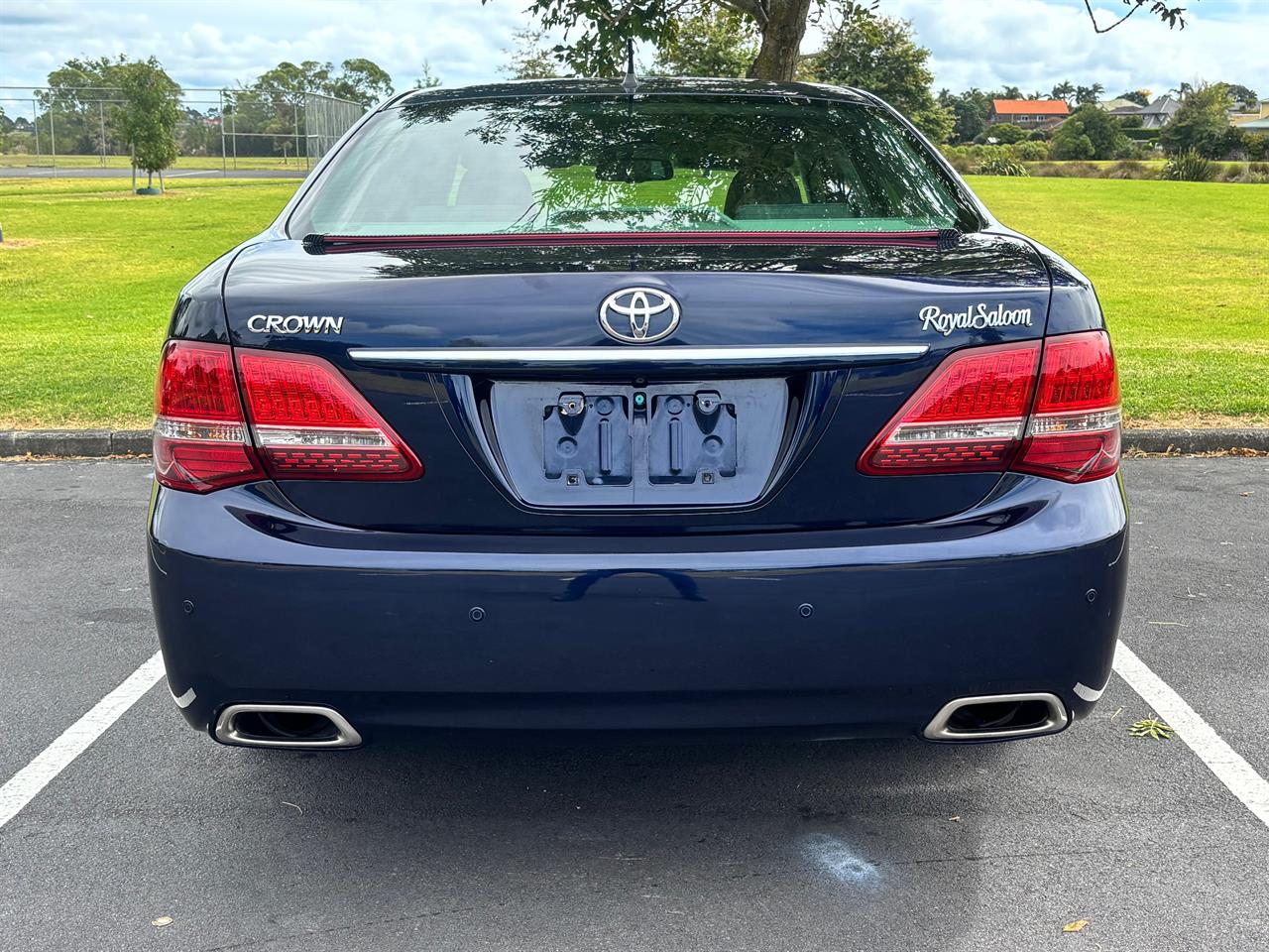 2008 Toyota Crown thumbnail