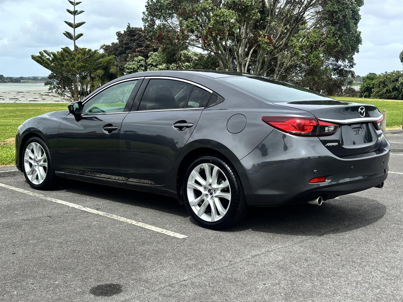 2012 Mazda Atenza thumbnail