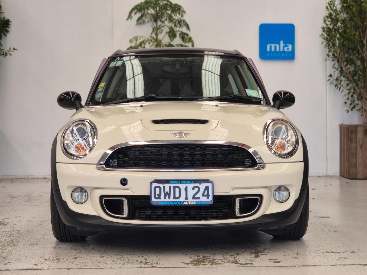2012 BMW Mini thumbnail