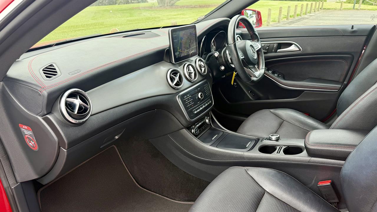 2015 Mercedes-Benz CLA250 thumbnail
