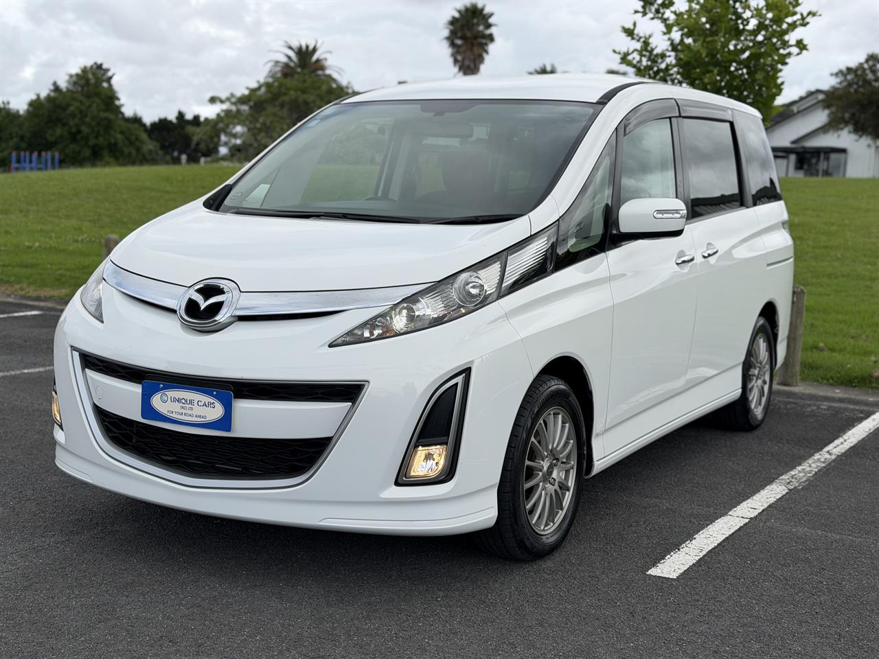 2013 Mazda Biante thumbnail