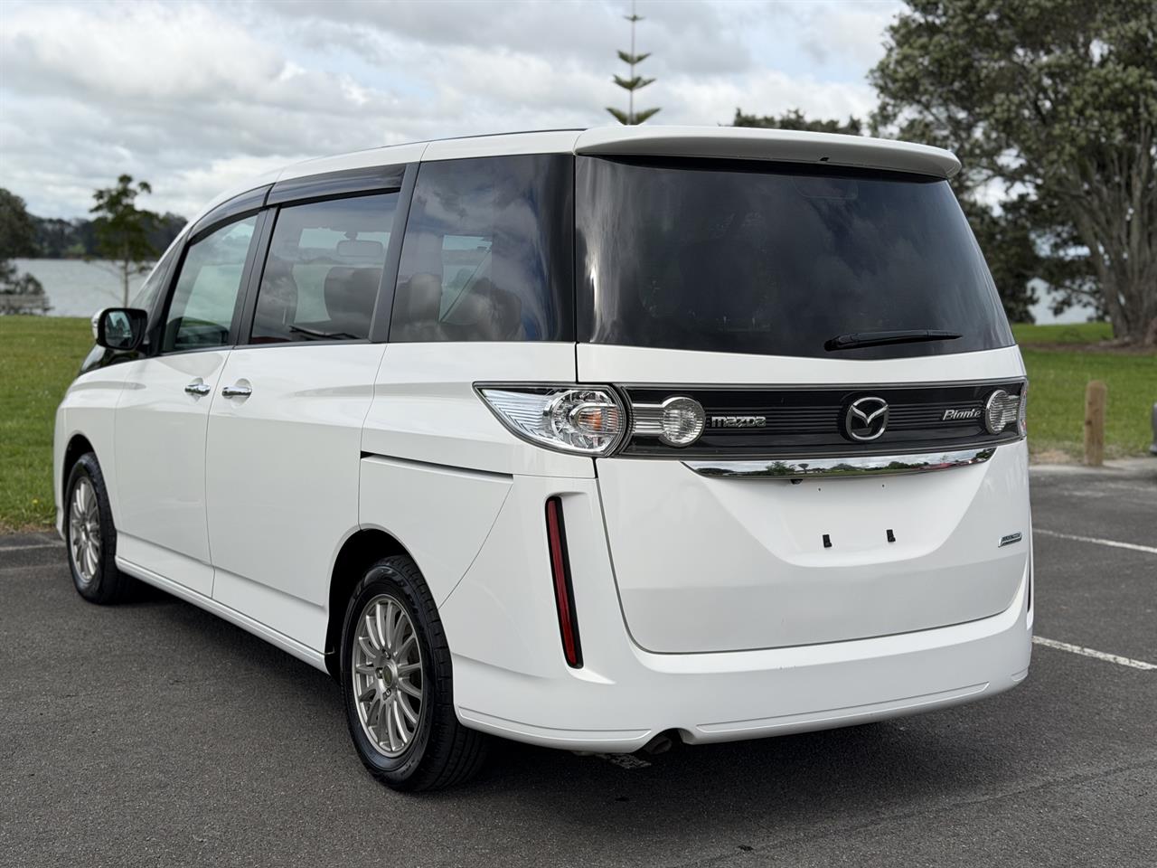 2013 Mazda Biante thumbnail