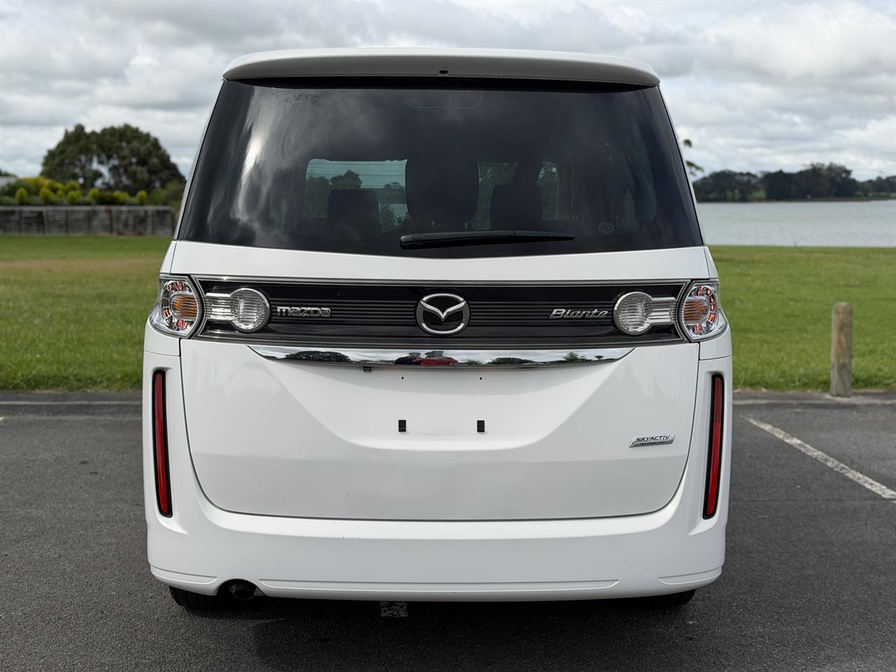 2013 Mazda Biante thumbnail