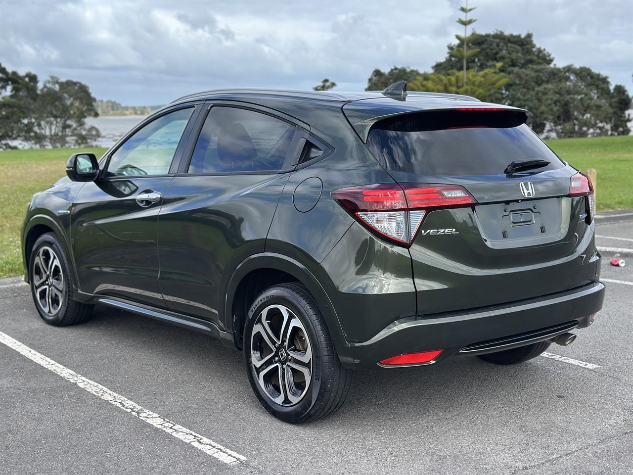 2013 Honda Vezel thumbnail