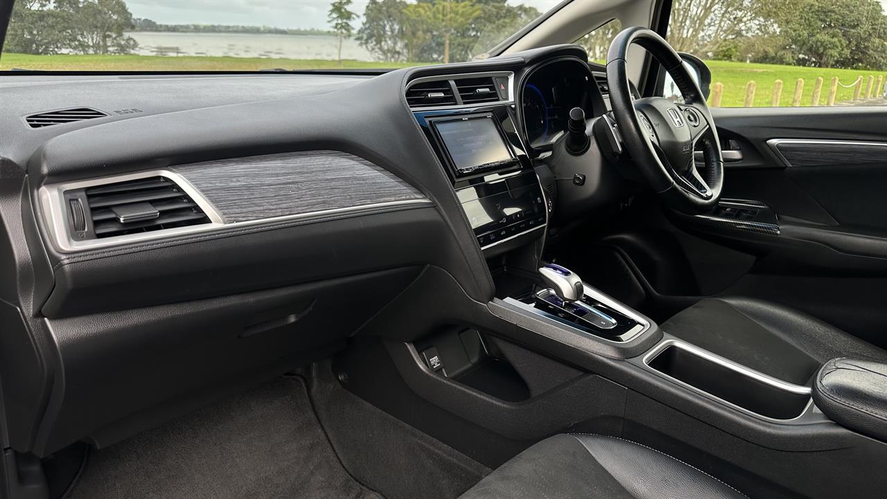 2015 Honda Shuttle thumbnail